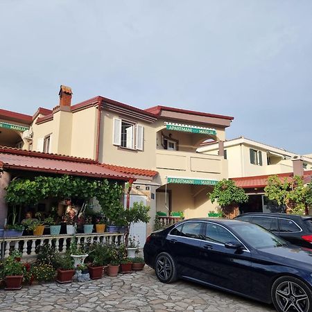 Apartmani Marija Колан Экстерьер фото