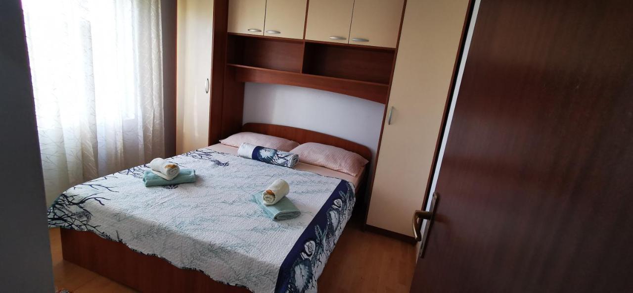 Apartmani Marija Колан Экстерьер фото