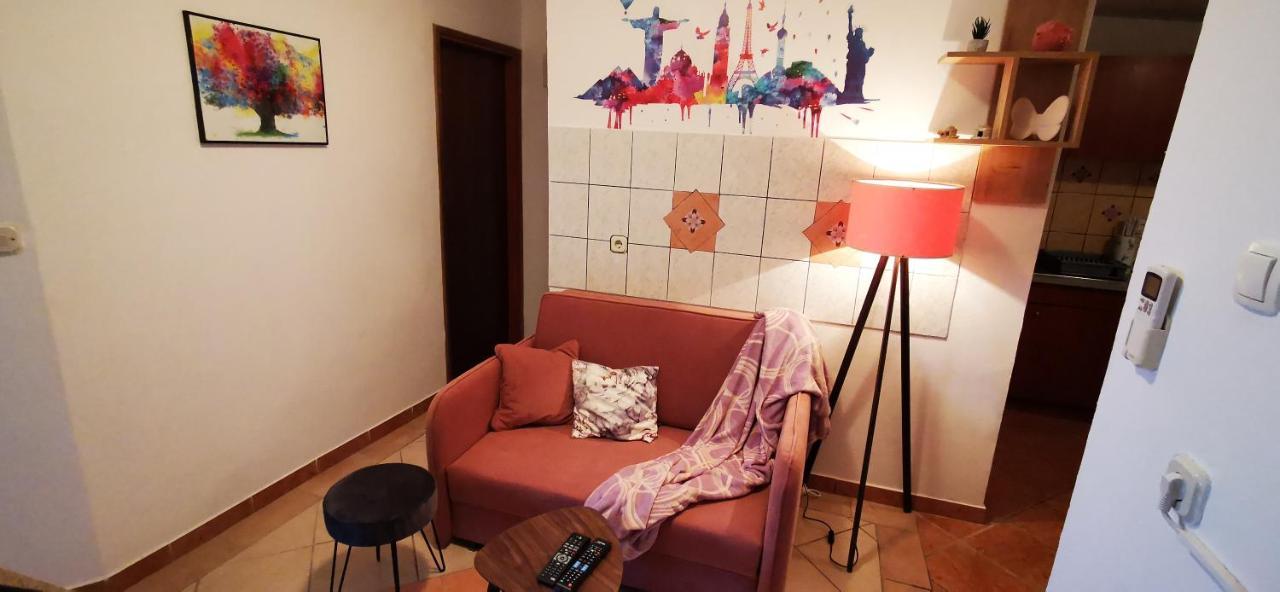 Apartmani Marija Колан Экстерьер фото