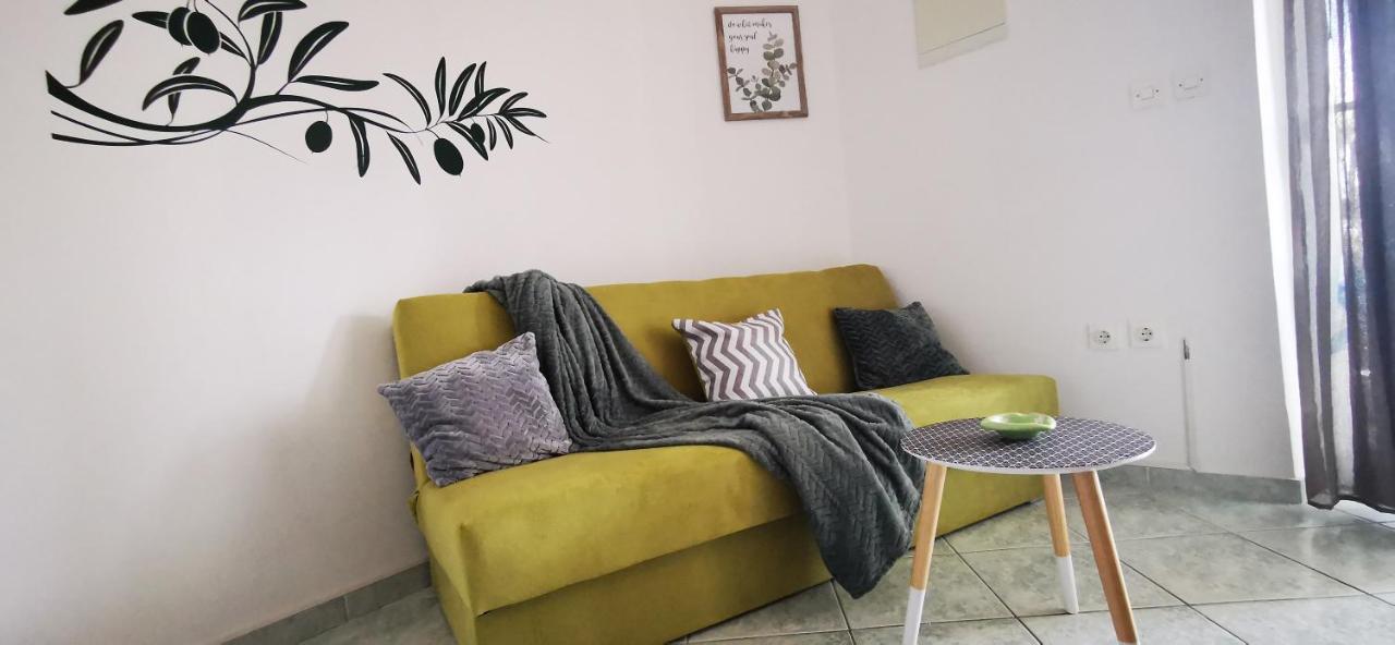Apartmani Marija Колан Экстерьер фото