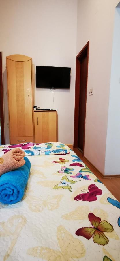 Apartmani Marija Колан Экстерьер фото